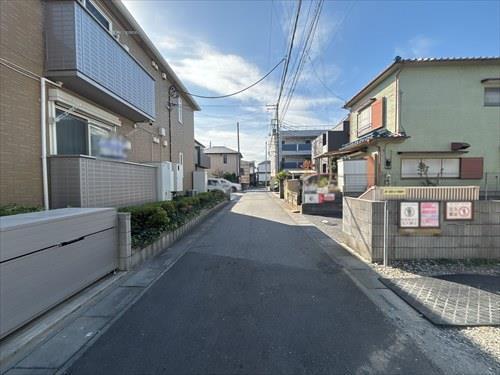前面道路(2026年10月撮影)