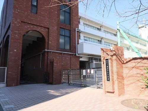 横浜市立横浜吉田中学校まで1260m