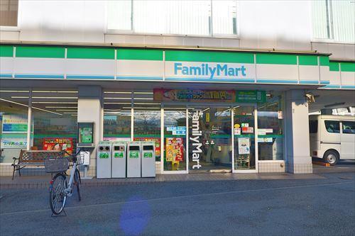 ファミリーマート横浜本牧店まで610m