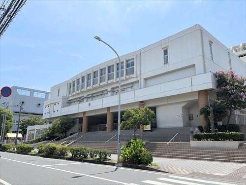 横浜市立保土ケ谷小学校1210m