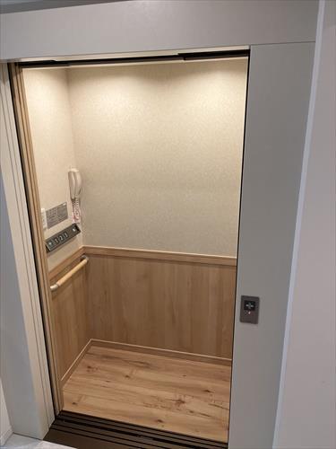 ホームエレベーター（2025年4月撮影）