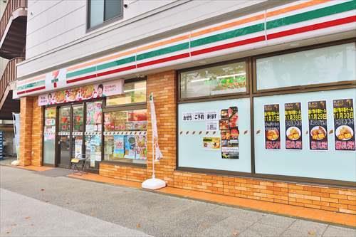 セブンイレブン横浜本牧三渓園店510m