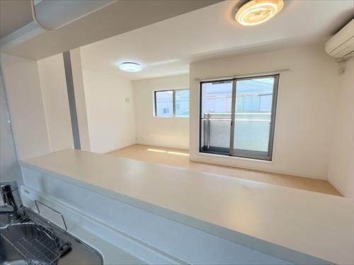 キッチンから見たＬＤＫ