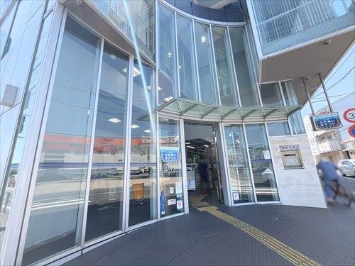 横浜信用金庫根岸橋支店まで380m