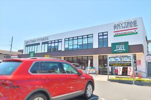 Fuji根岸橋店まで330m