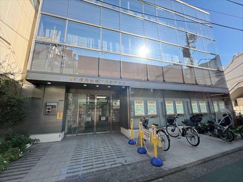 昭和信用金庫下高井戸支店まで240m