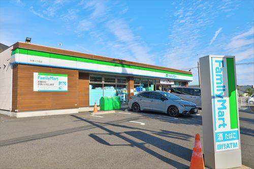 ファミリーマート今宿一丁目店まで970m