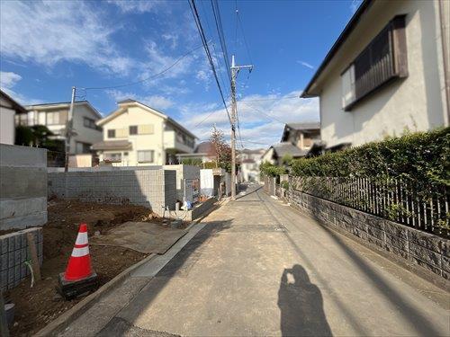 前面道路（物件・左）