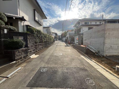 前面道路（物件・左）