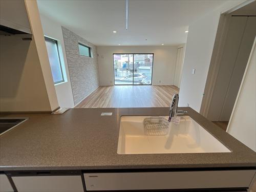 キッチンからLDK