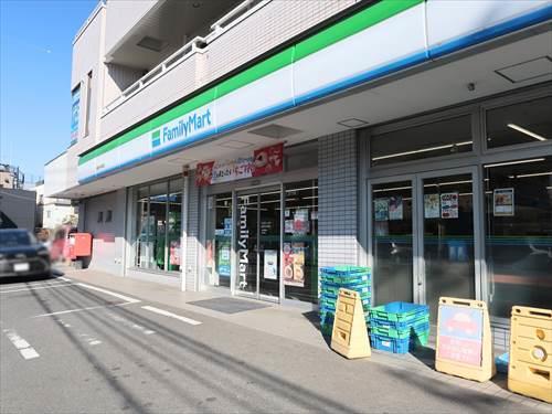 ファミリーマート横浜今井町店680m