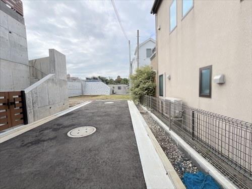 前面道路（物件・左）