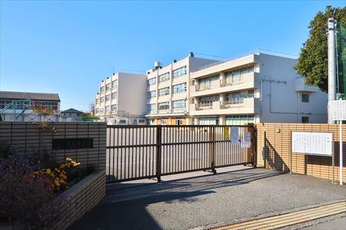 横浜市立新井中学校まで1530m