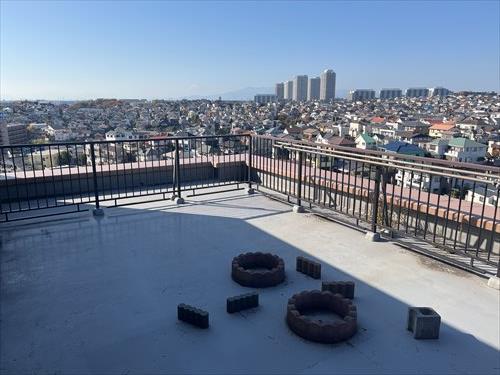 ルーフバルコニー