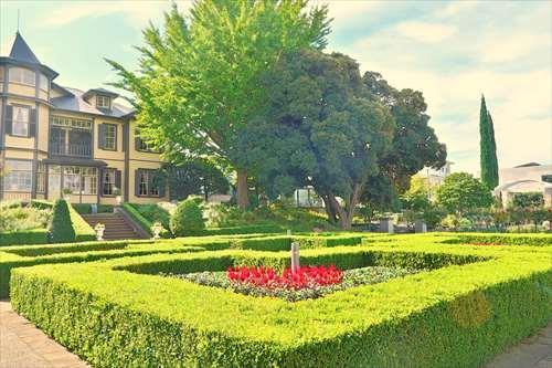 山手イタリア山庭園まで1000m