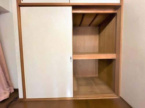 洋室（約7帖）収納