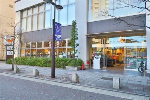 ダイエー町田店まで880m