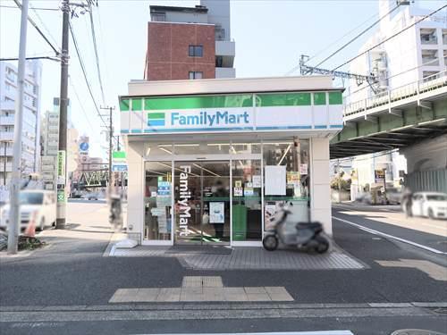 ファミリーマート平沼一丁目店まで150m