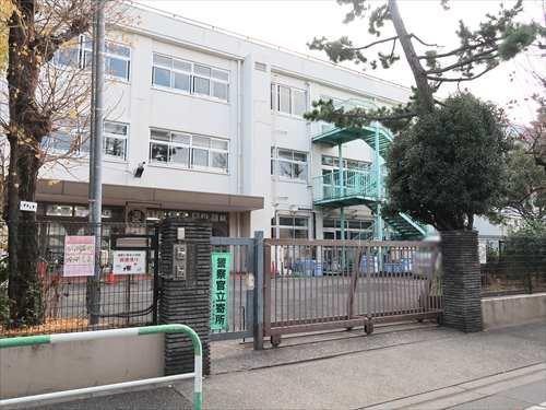 北区立滝野川第五小学校まで550m