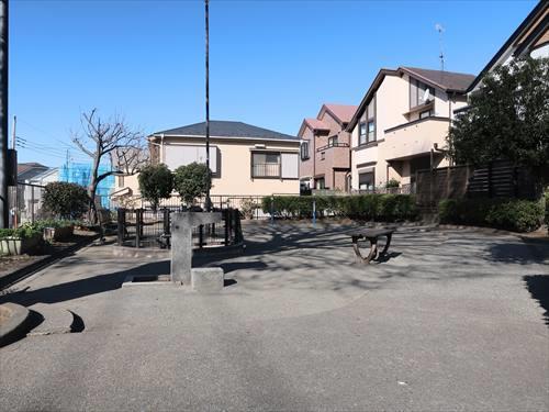 渡戸第二公園まで690m