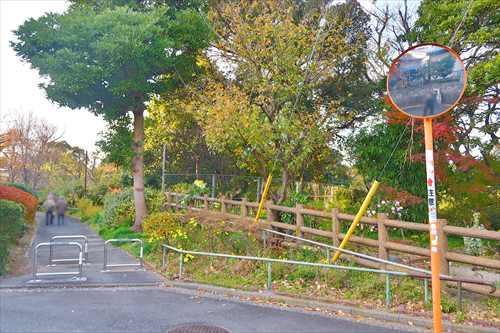 能見台東公園まで740m