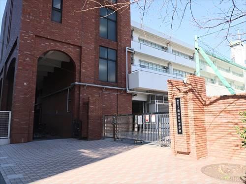 横浜市立横浜吉田中学校まで960m