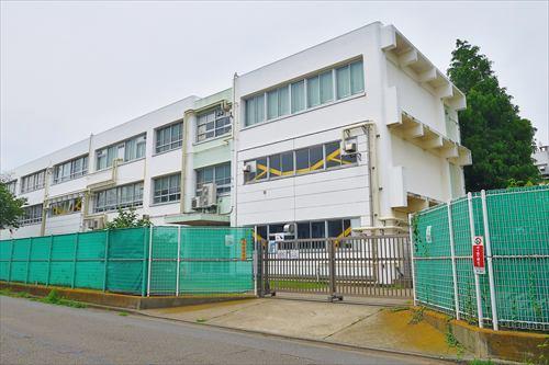 茅ヶ崎市立鶴が台小学校まで750m