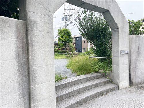 香川東公園まで180m