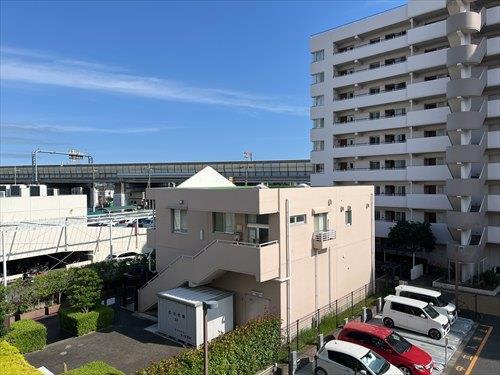 南側バルコニーからの眺望写真（南東方向）