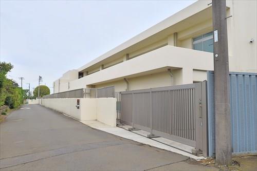 横浜市立菅田の丘小学校まで1320m