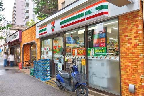 セブンイレブン文京本駒込2丁目店730m
