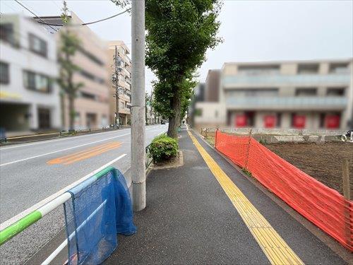 南東側公道含む現地土地写真