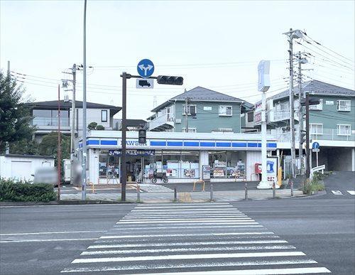 ローソン下永谷5丁目店まで440m