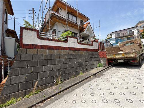 現地（既存建物解体中）2026年4月