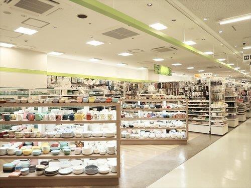 Seriaフジ横浜南店まで1140m