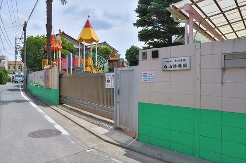 川崎市立日吉中学校まで540m