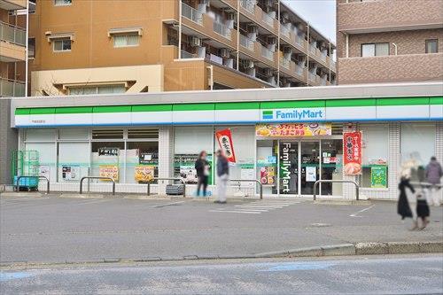ファミリーマート戸塚吉田町店1180m
