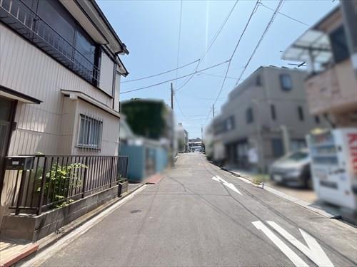 前面道路（2026年7月撮影）