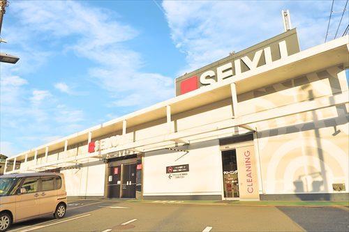 西友能見台店まで670m