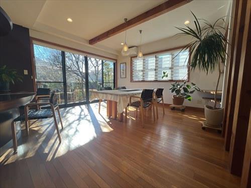 ダイニング。2025年12月4日撮影