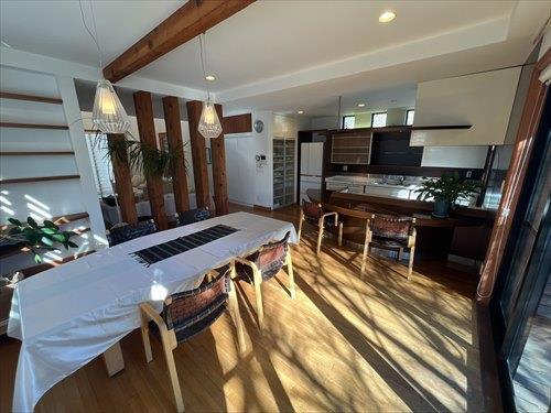 ダイニング。2025年12月4日撮影