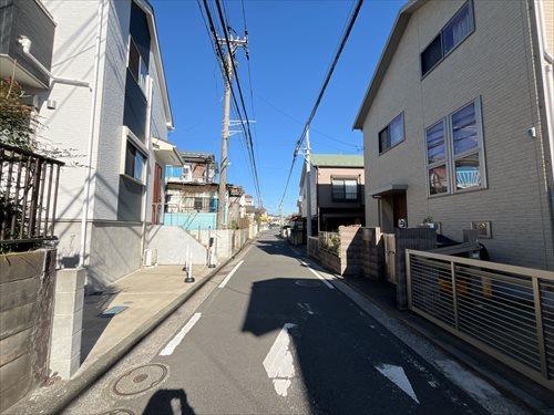 前面道路（物件・右）