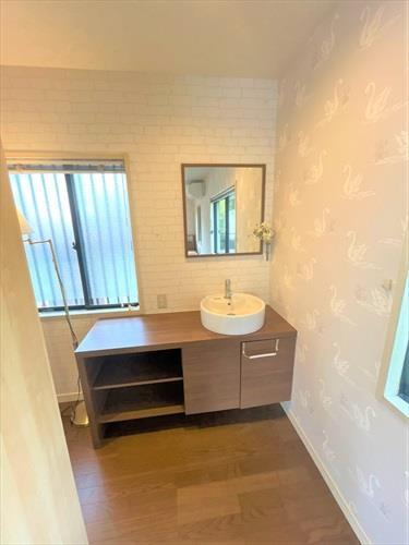 洋室（納戸横の洗面台）