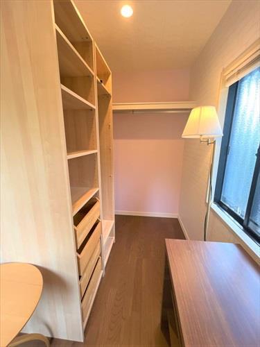 洋室（納戸部分）