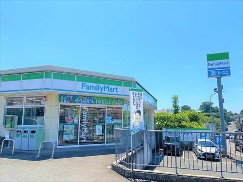 ファミリーマート都筑加賀原店