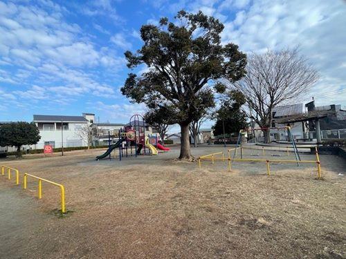 「寺尾中央公園」まで80ｍ