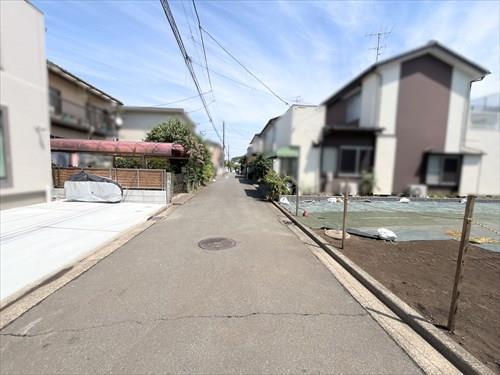 前面道路（物件・右）