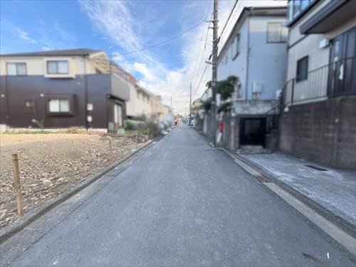 前面道路（物件・左）