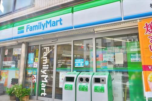 ファミリーマート横浜石川町店まで260m