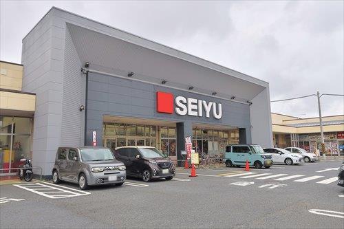 西友阿久和店まで820m